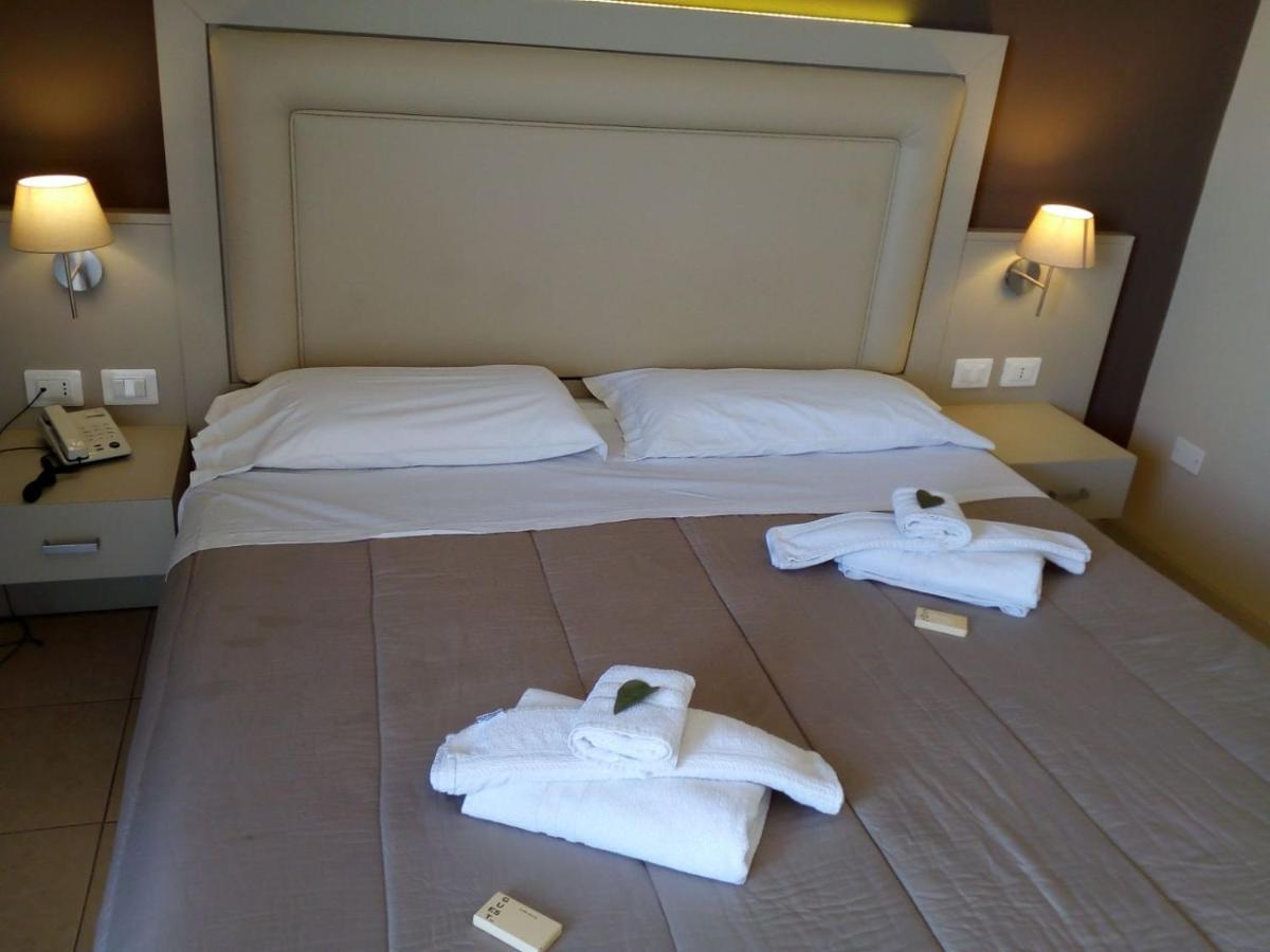 Vale-Mare-Tropea Hotell Exteriör bild